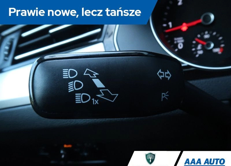 Volkswagen Passat cena 55000 przebieg: 172160, rok produkcji 2015 z Radomyśl Wielki małe 436